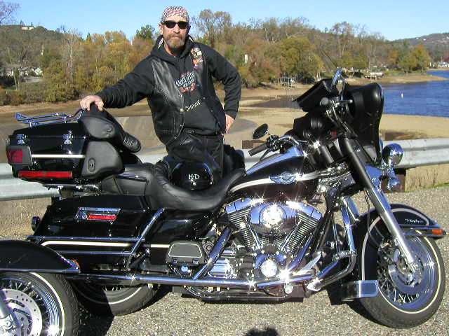 ed-sugg-01.jpg - 73487 Bytes